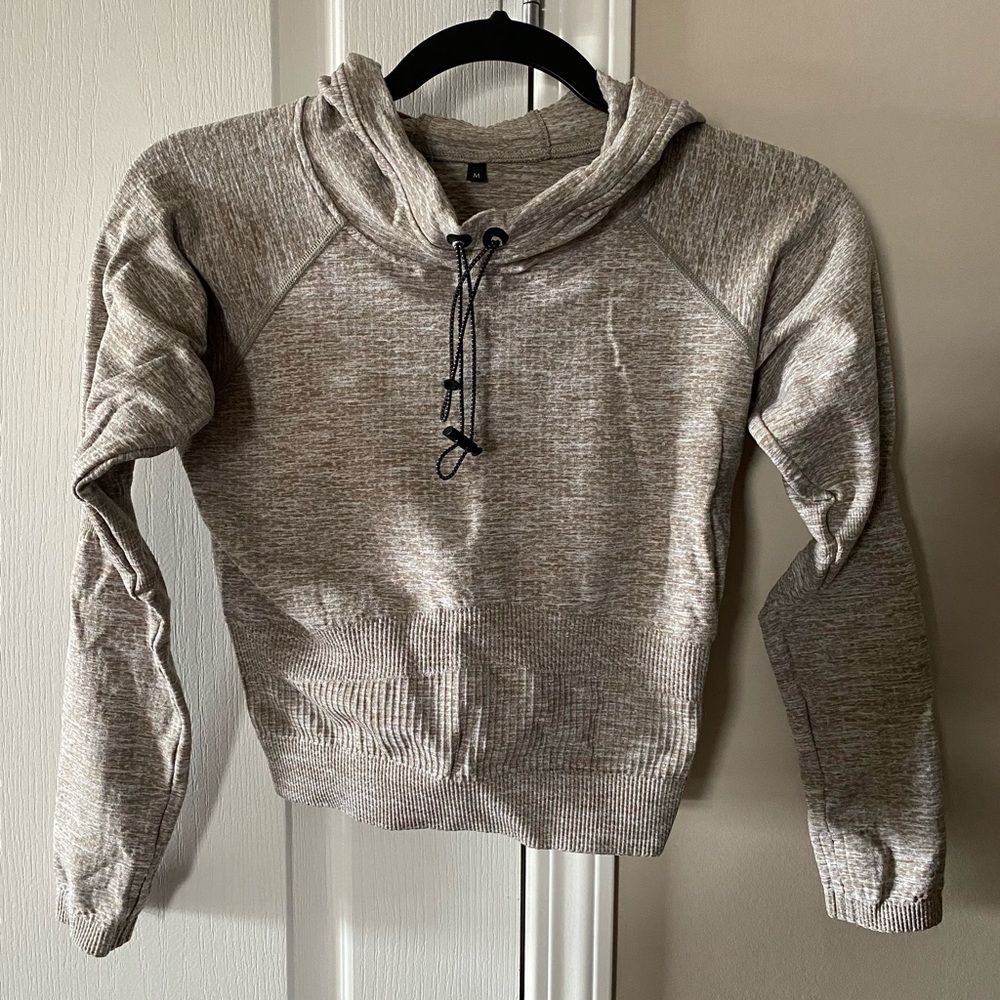 Balance Athletica cropped and fitted hoodie